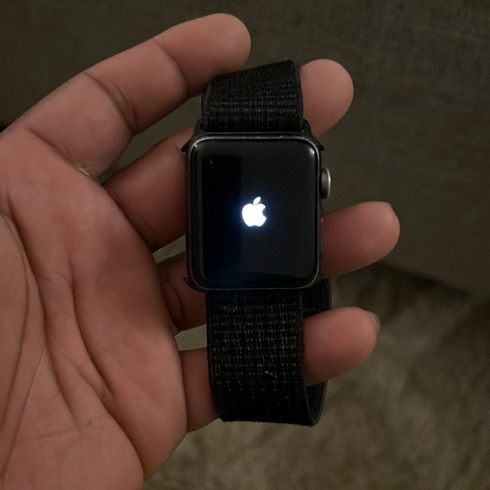 apple watch series 3. 38mm.